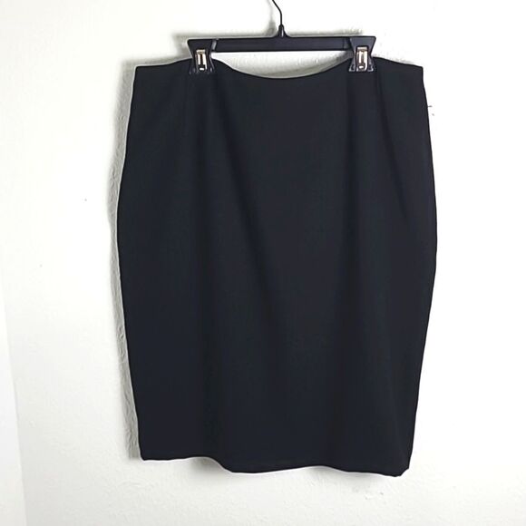 Nygard Collection Black Pencil Skirt, Slit in the Back, Lined, Size 16, NWT - Picture 2 of 12
